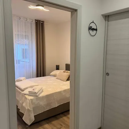 Apartment Aria - Center *