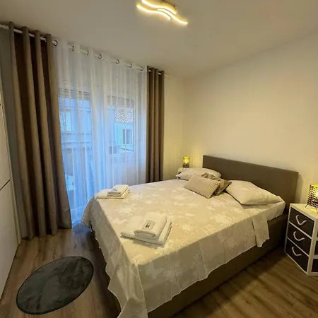 Apartment Aria - Center