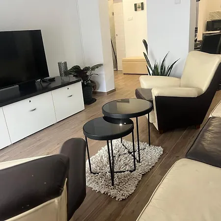 Aria - Center Apartment *